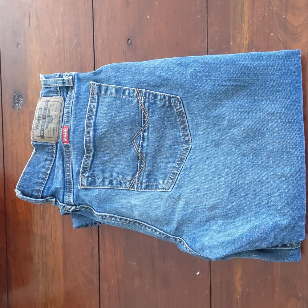 Men's Wrangler jeans, athletic fit, size 30x32